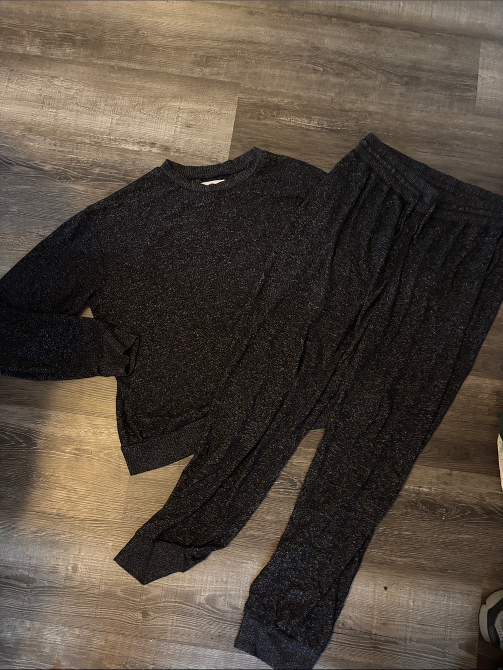 Galche Cozy Two-Piece Knit Loungewear Set in Black Heather
